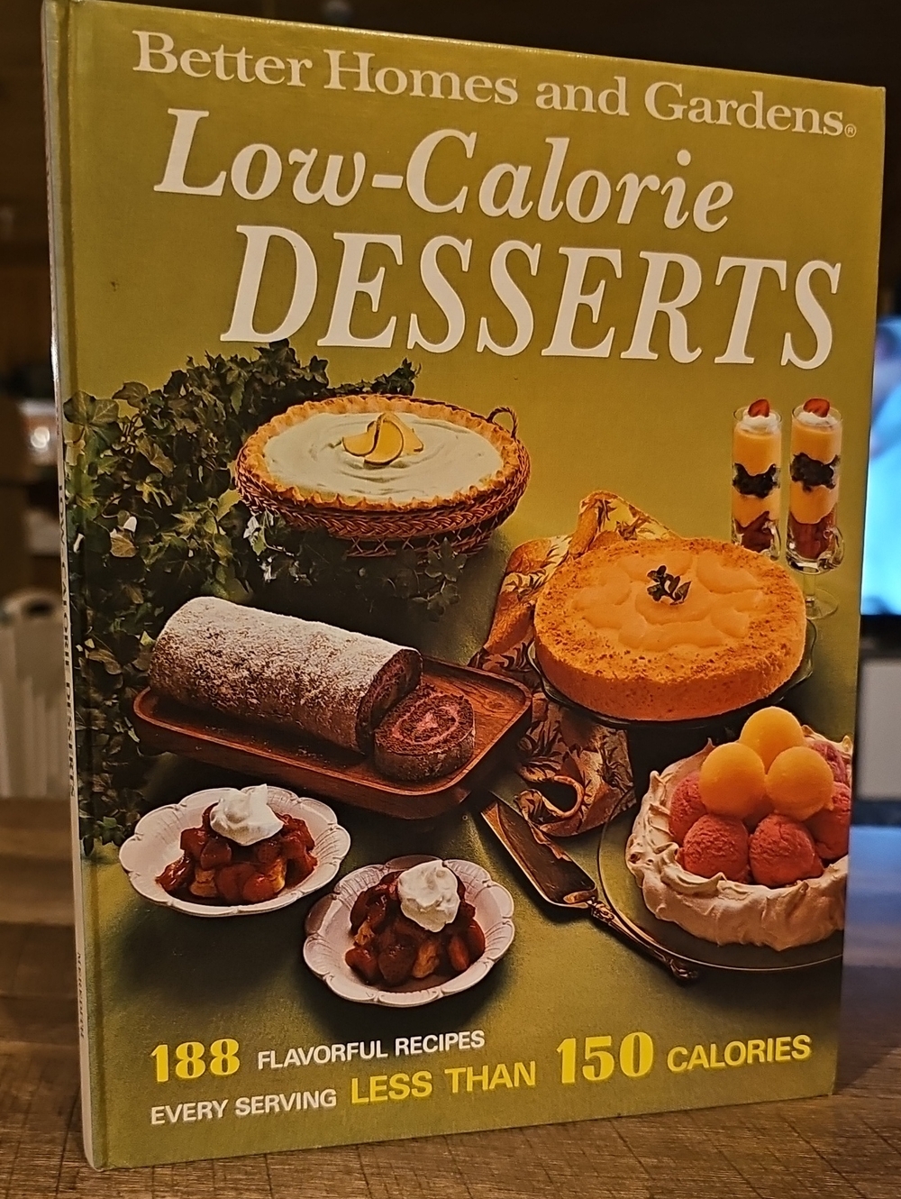 Vintage Better Homes and Gardens Low-Calorie Desserts Cookbook Hardcover
